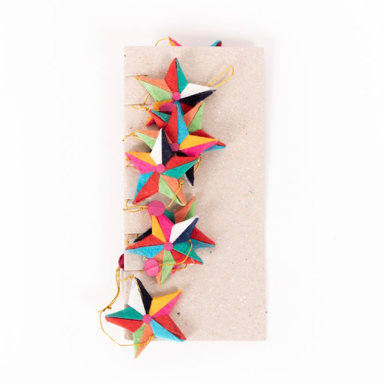 Silk paper star garland | Gallery 1 | TradeAid