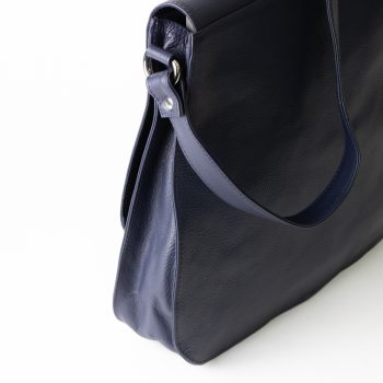 Blue leather shoulder bag | Gallery 1 | TradeAid