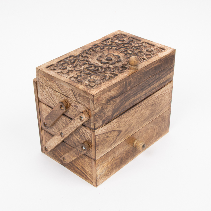 Mango wood concertina box | TradeAid