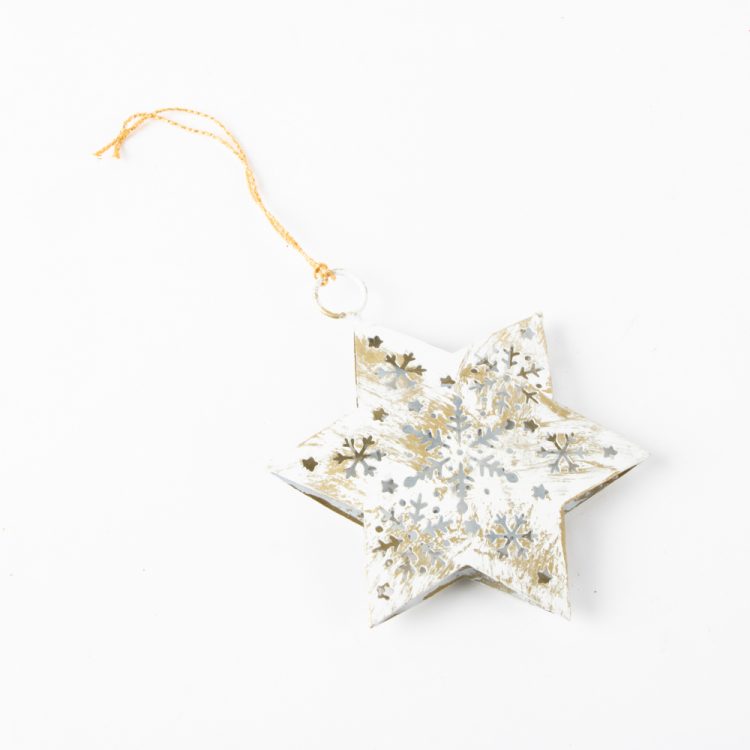 Small painted metal star | TradeAid