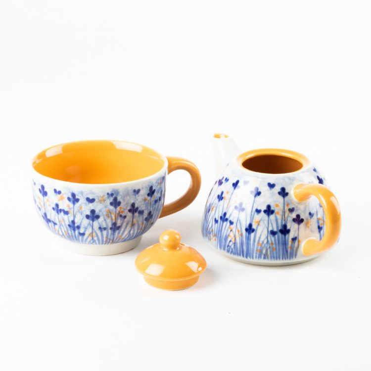 Ditsy marigold teapot and cup | Gallery 1 | TradeAid