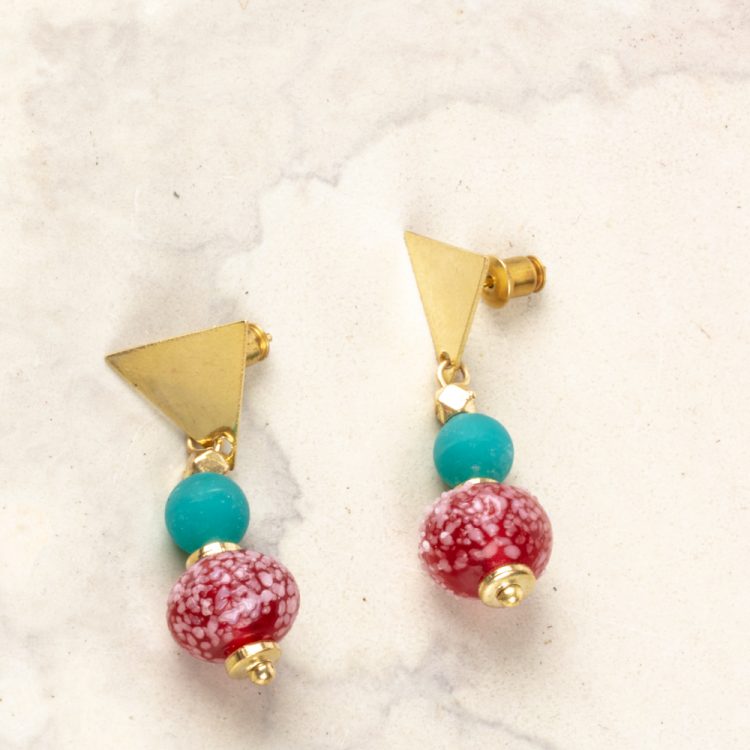 Metal red bead earring