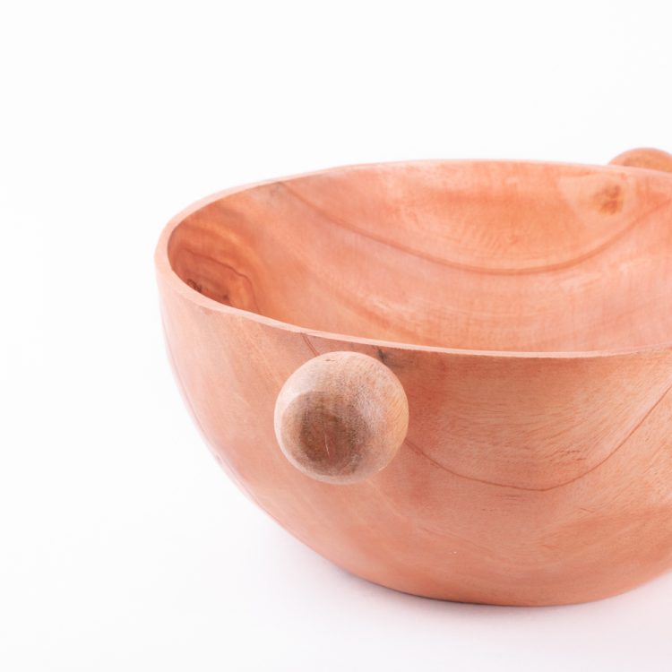 Serving bowl with knobs | Gallery 1