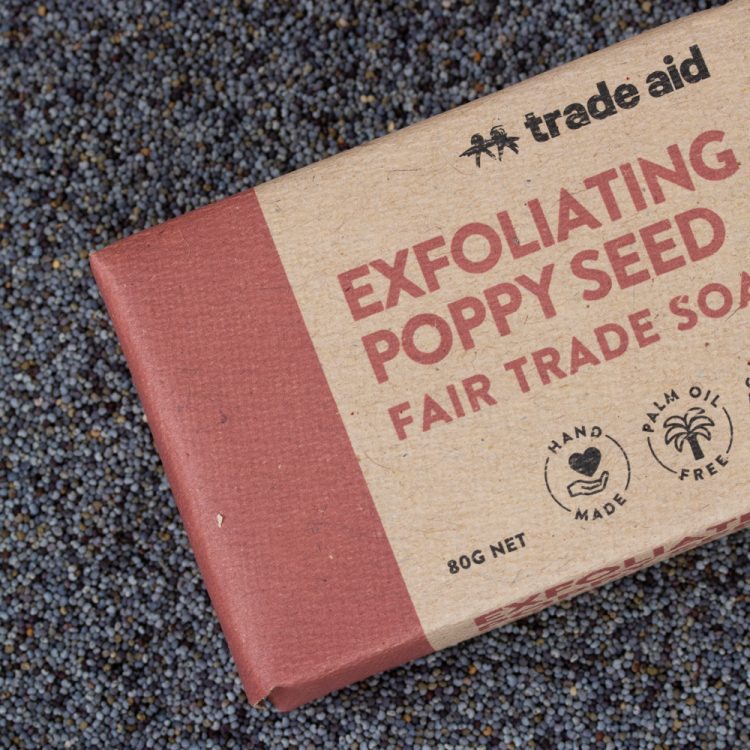 Exfoliating poppy seed soap | Gallery 1 | TradeAid