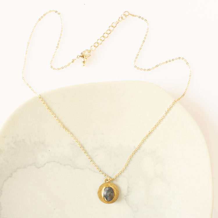 Faux smokey quartz necklace | Gallery 1
