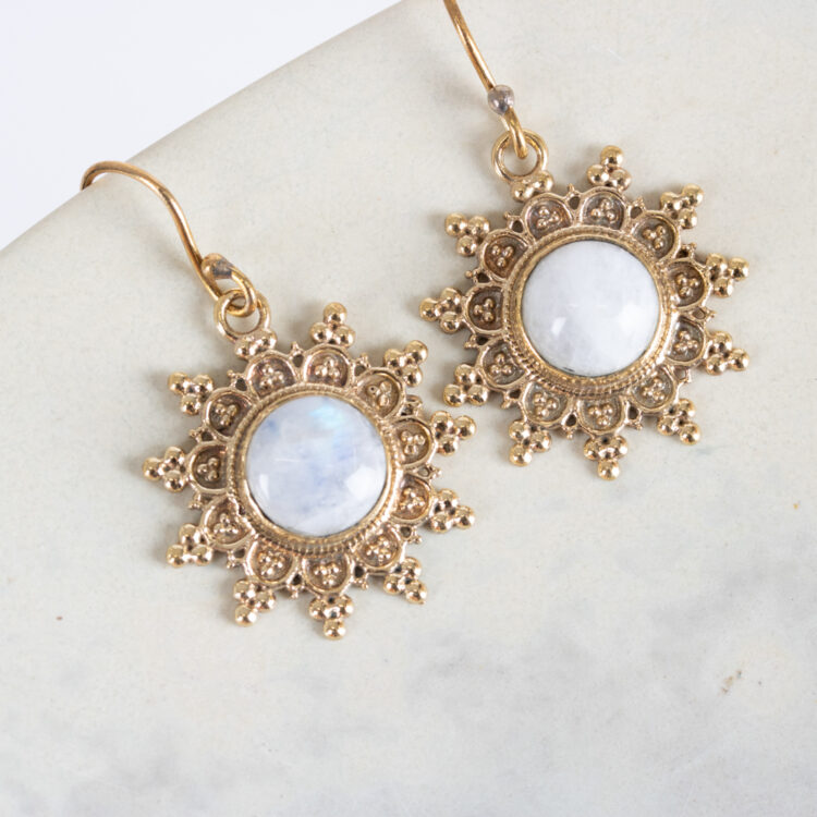 Golden sun earrings | Gallery 1 | TradeAid