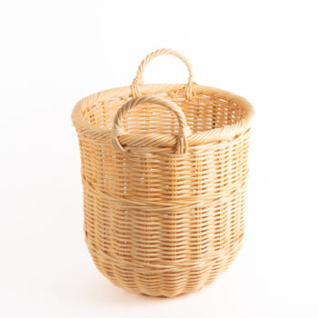 Drum shape laundry basket