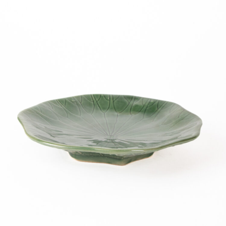 Lotus leaf plate | TradeAid