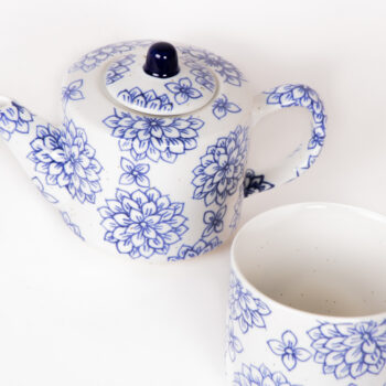 Chrysanthemum teapot and mug | Gallery 1 | TradeAid