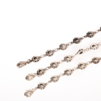 Daisy chain bracelet | Gallery 1 | TradeAid