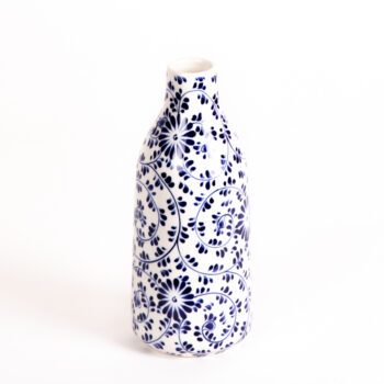 Delicate flower ceramic vase | Gallery 1