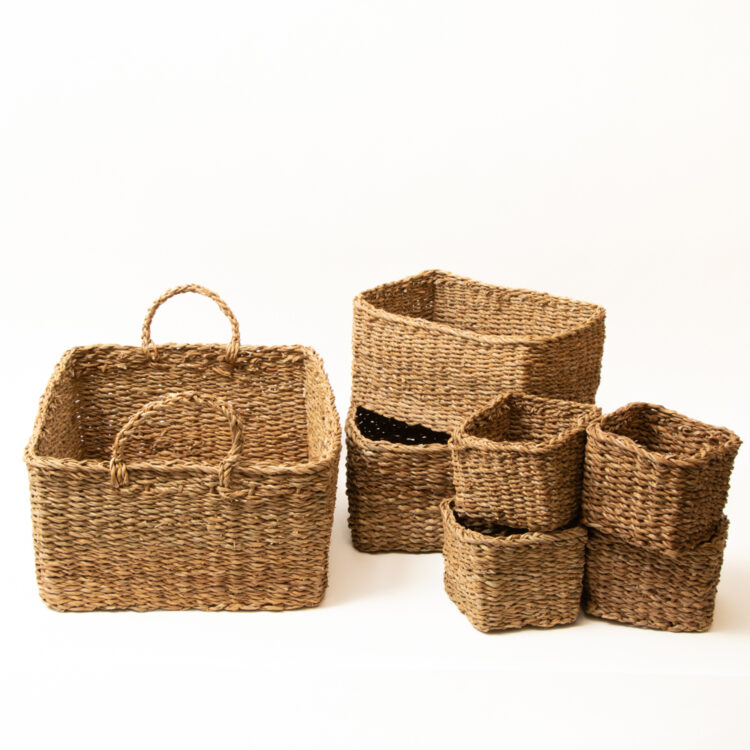 Hogla tray with baskets