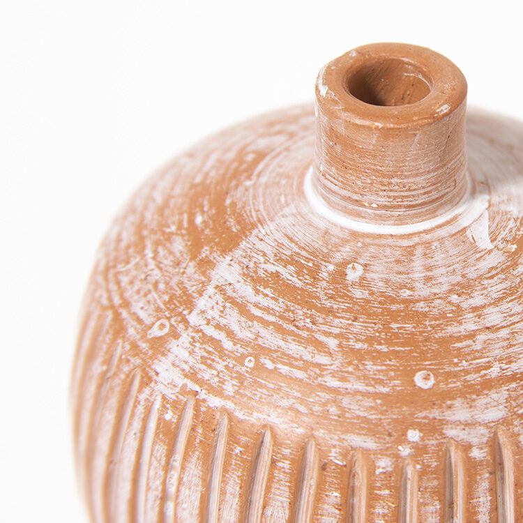 Terracotta bud vase | Gallery 2